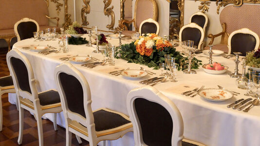 Weihnachtstafel im Neuen Palais