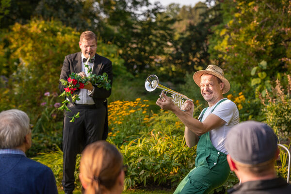 Aufgeweckte Gartenklänge