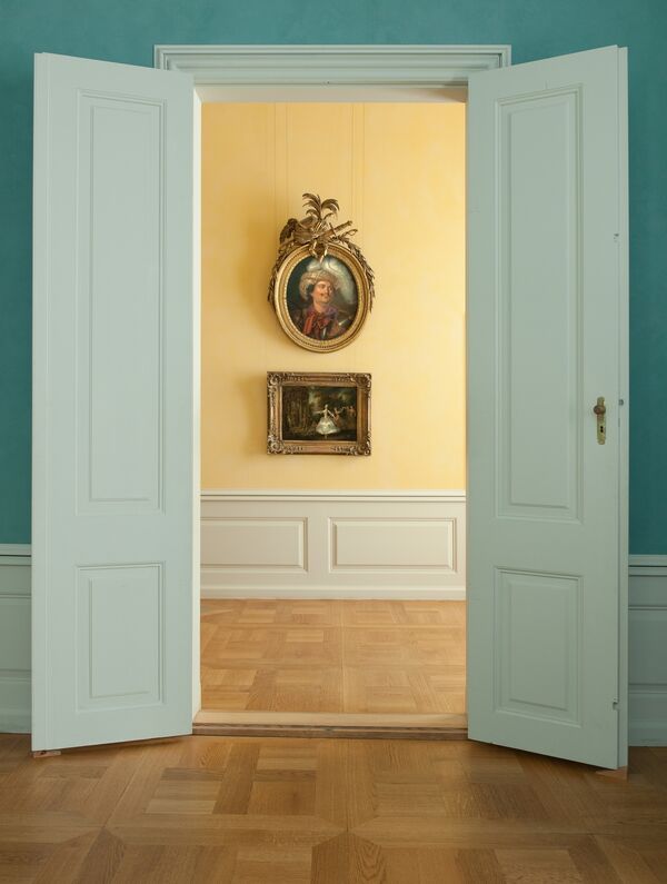 Schloss Rheinsberg, Sommerwohnung des Prinzen Heinrich, Blick aus Schreibkammer in das Kabinett