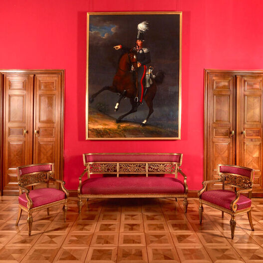 Schloss Glienicke, Roter Saal mit Schinkelmöbeln
