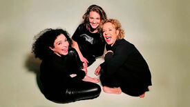Katja Riemann, Franziska Hölscher und Marianna Shirinyan: Karneval des Glücks