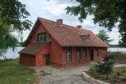 Rotes Haus im Neuen Garten am Ufer des Heiligen Sees