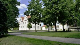 25 Jahre Schloss Königs Wusterhausen: Blütentee mit den Lavendelkindern aus Königs Wusterhausen