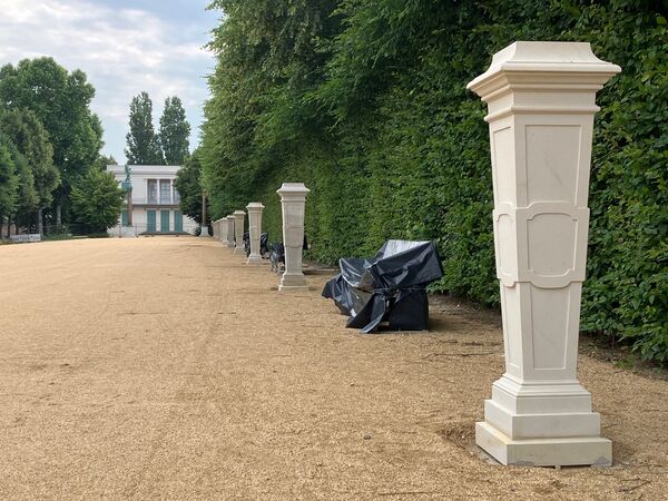 Schloss Charlottenburg, Schlossumgebung nach der Sanierung, Blick auf den Neuen Pavillon