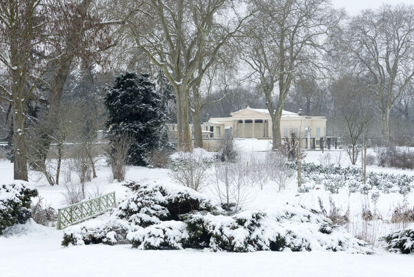 Schloss Charlottenhof im Schnee