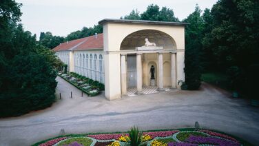 Orangery in the New Garden – Greenhouses