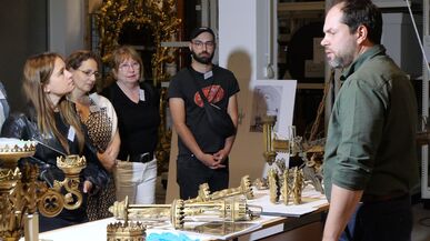 Mehr als nur Licht: Was historische Kronleuchter über Macht und Kunst erzählen