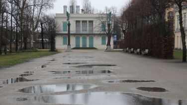 Schlossgarten Charlottenburg, Bestand Wassergebundene Decke Schloss Terrasse © SPSG / M. Geisler Schloss Charlottenburg, Schlossumgebung – Instandsetzung der Gartenanlage