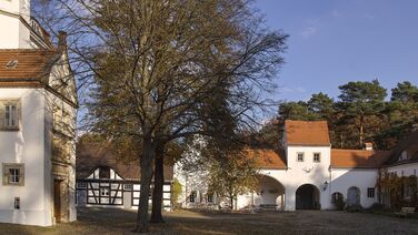 Trödelmarkt auf dem Schlosshof 