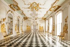 Blick in die prunkvolle Ovidgalerie in den Neuen Kammern von Sanssouci 