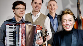 Karsten Troyke & Trio Scho