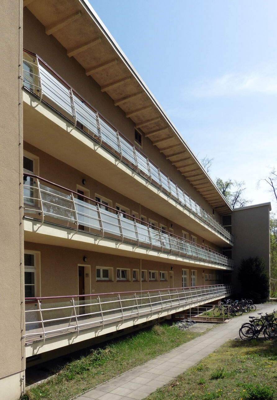 Blick auf das ehemalige Internatsgebäude Haus 3, 2025