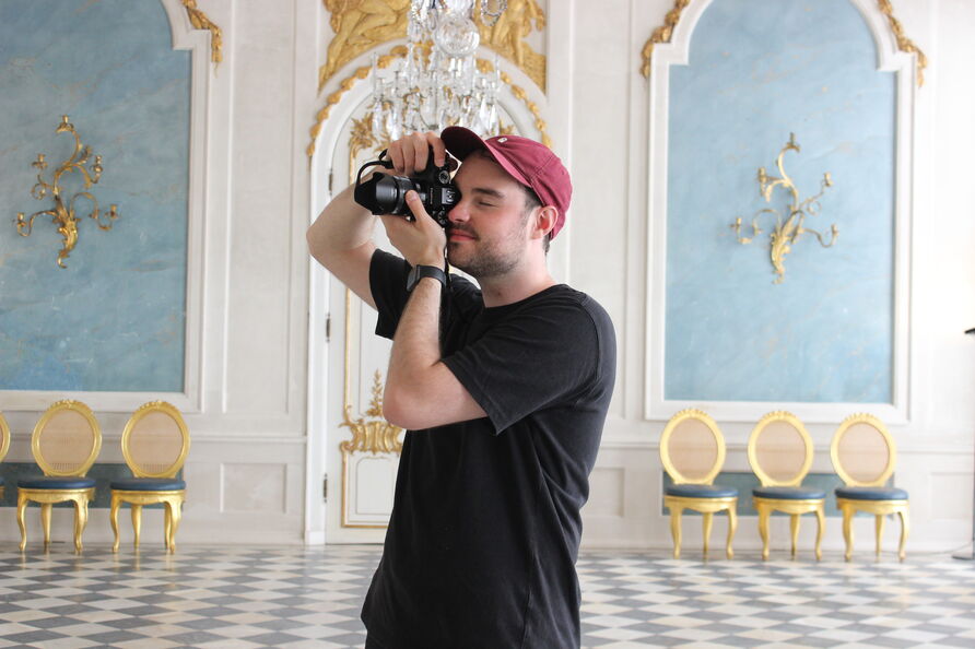 Antoine Bonin bei seinem Besuch in den Neuen Kammern von Sanssouci