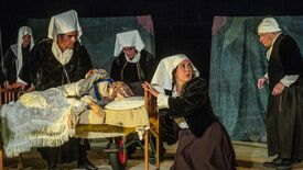 Es war einmal und war auch nicht... - Ton und Kirschen 