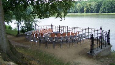 Grunewald Hunting Lodge – Water Terrace