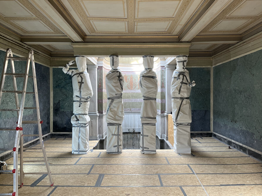 Römische Bäder, Therme: Caldarium