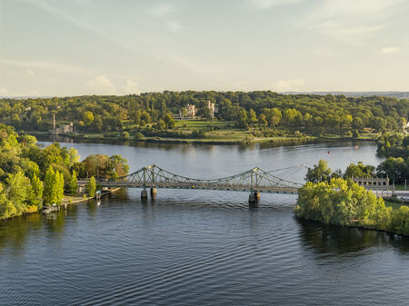 Park Babelsberg mit Glienicker Brücke