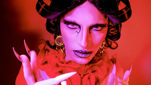 Drag Queen Hassandra