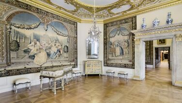 Führung mit Baby durch das Alte Schloss